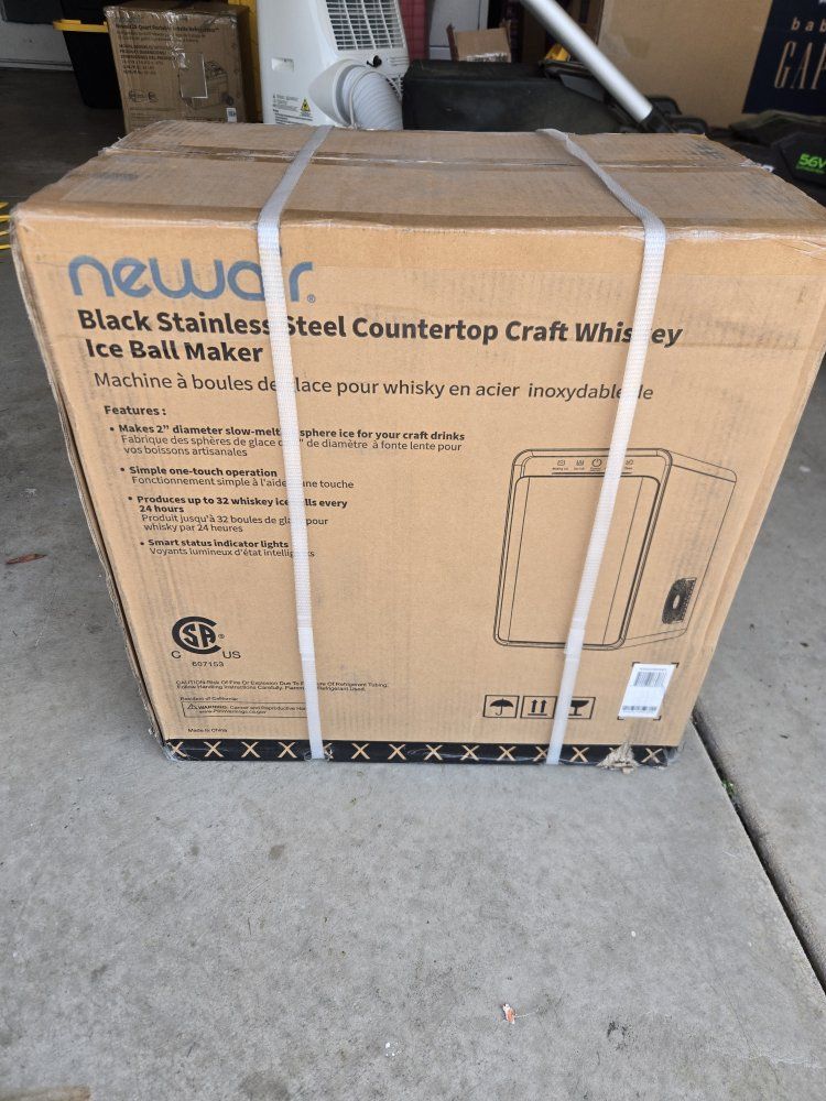 NEW Newair Black Stainless Steel Countertop Craft Whiskey Ice Ball Maker