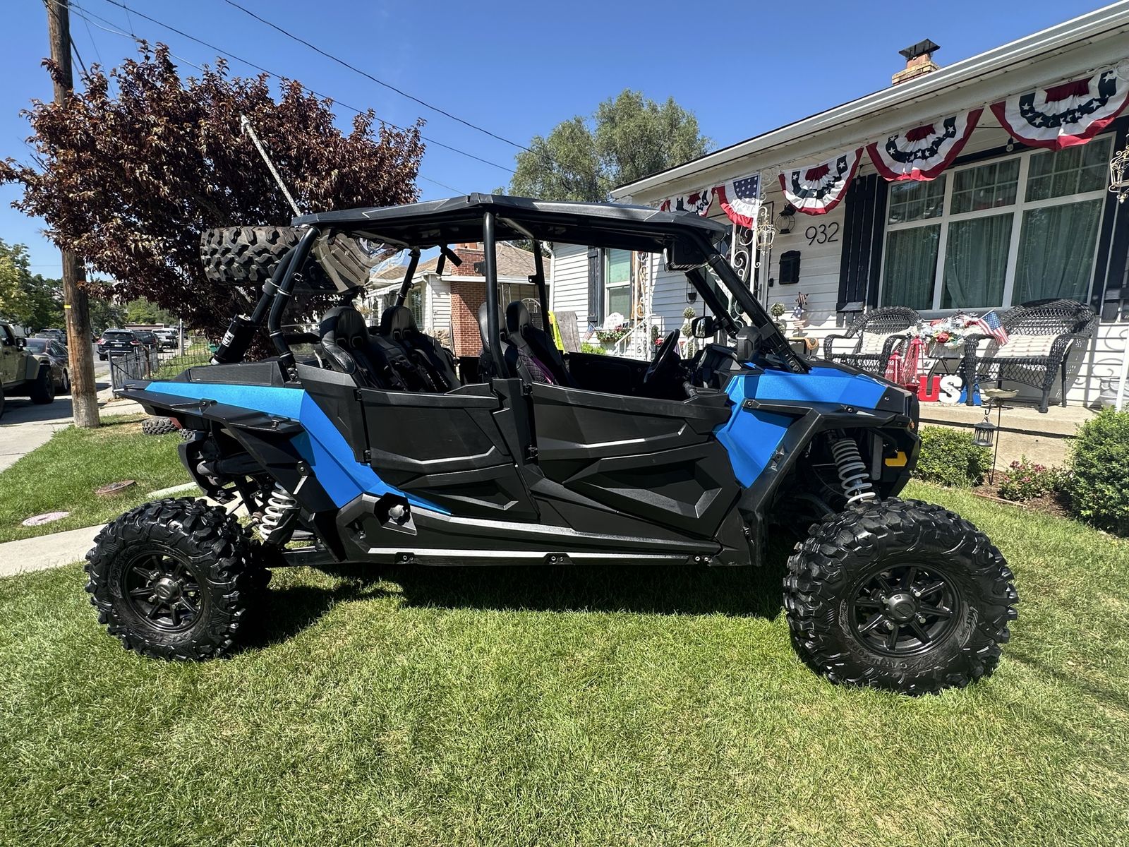 Polaris RZR XP 4 1000  (6 seats)