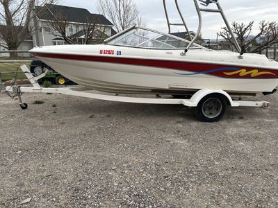 2001 Bayliner Capri 195 19' boat with 5.0
