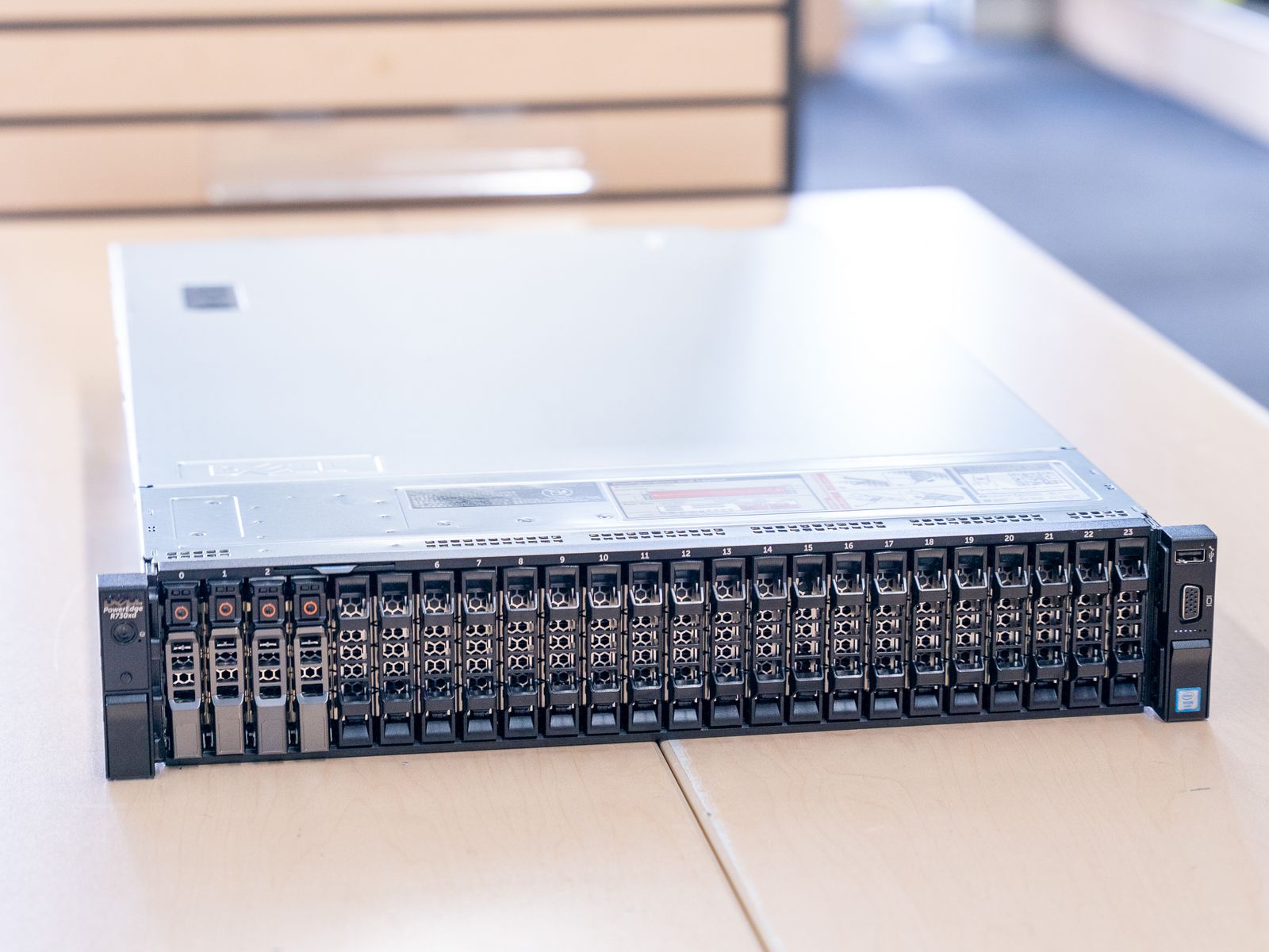 Dell Poweredge R730XD Server | 28 CPU Cores, 128GB RAM, 26x SSD Bays, 10G Networking