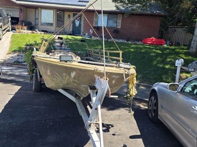 duck/fishing boat