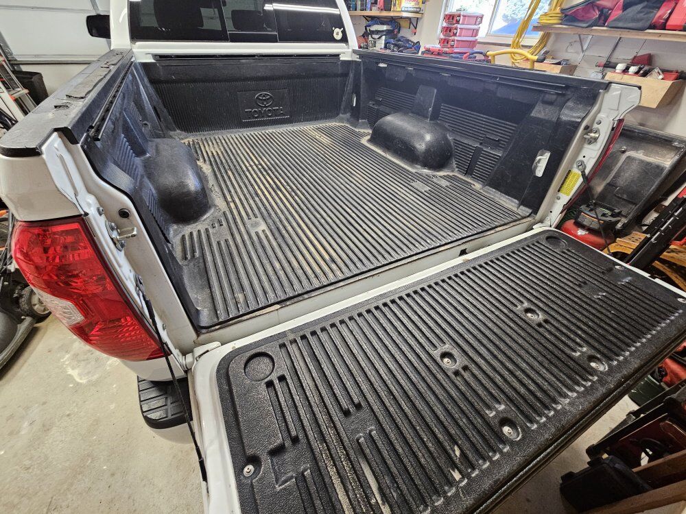 Toyota Tundra Drop in Bed Liner