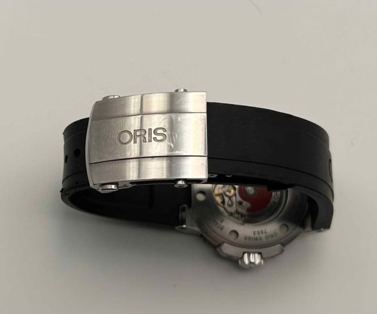 Main image 6