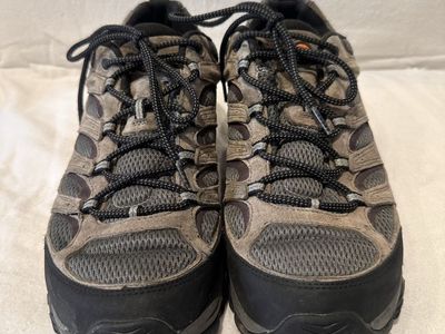 Merrell men’s size 12, gray mesh and leather waterproof hiking shoes