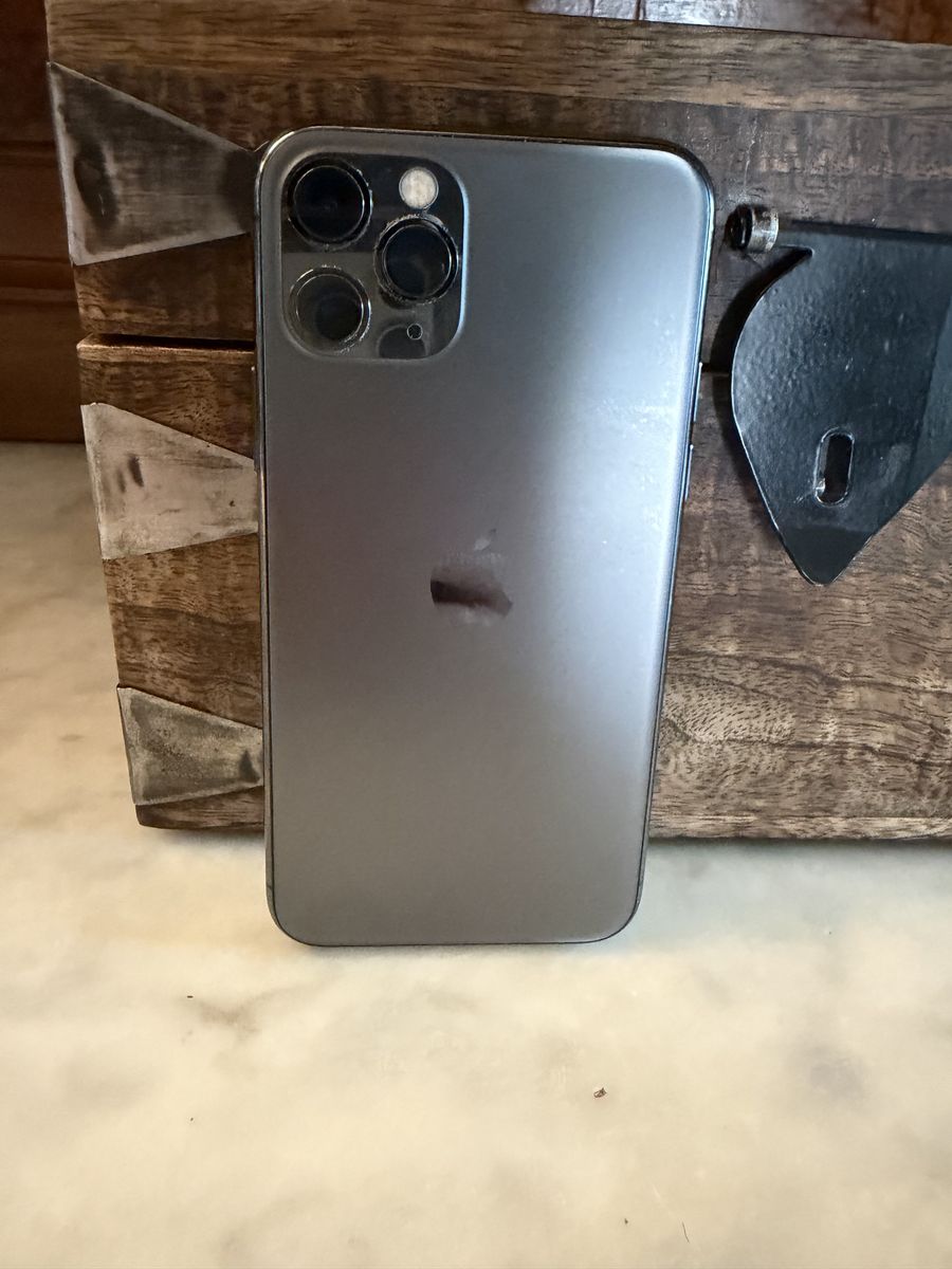 iPhone 11 Pro 64 GB 92% battery life