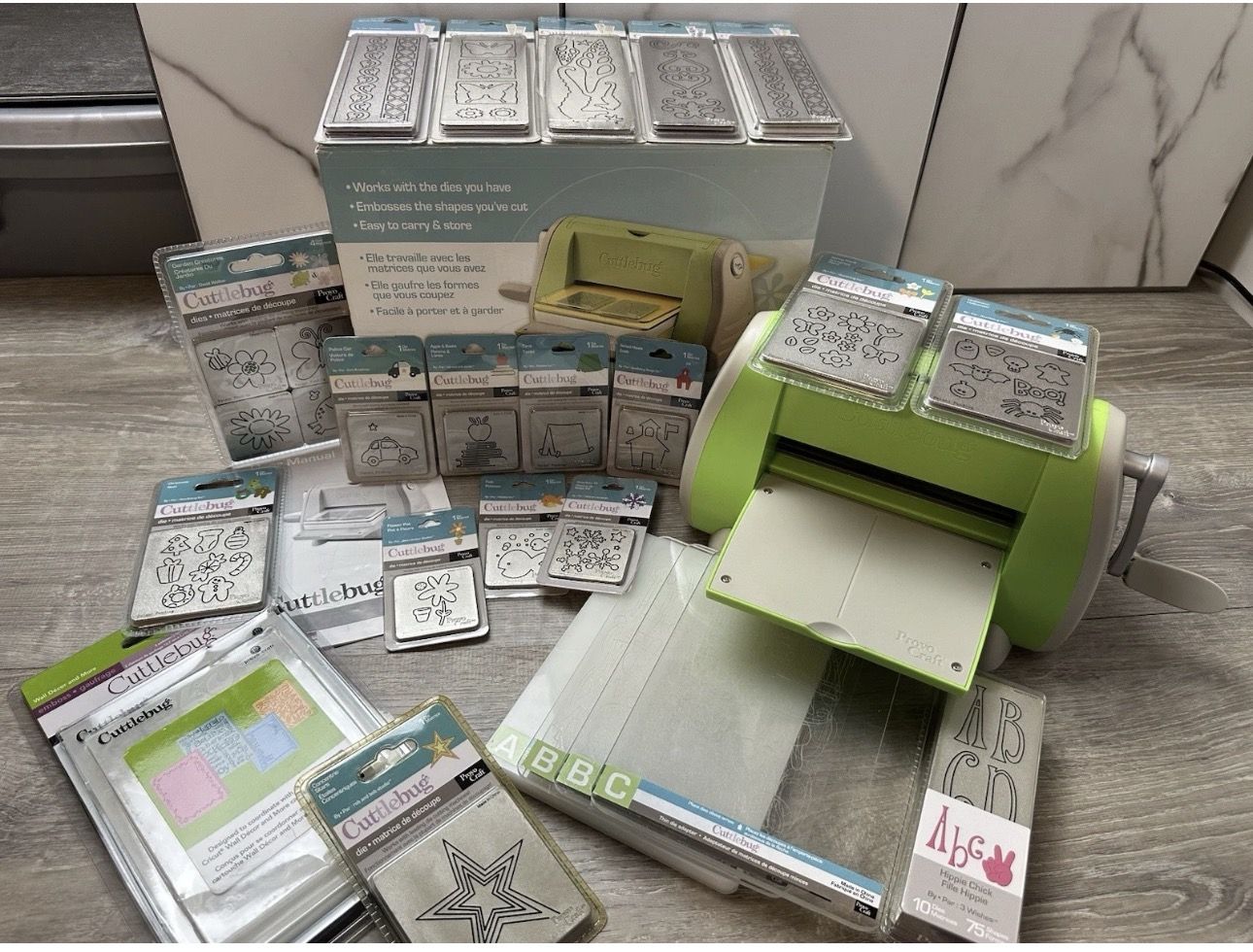 Cricut Cuttlebug Die Cutting & Embossing Machine