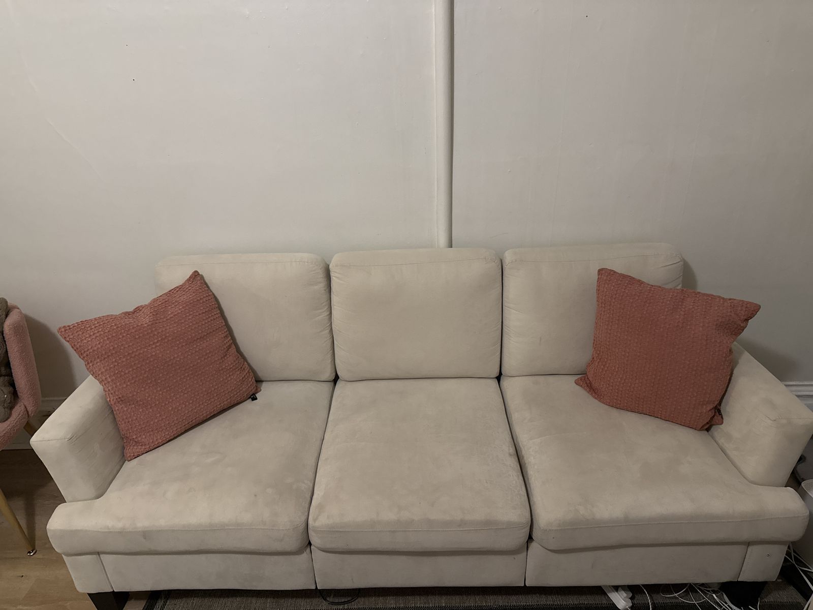 White microfiber couch 
