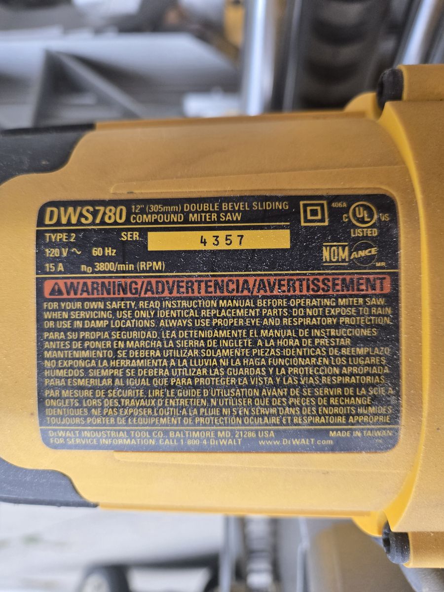 Dewalt Sliding Compound Miter Saw