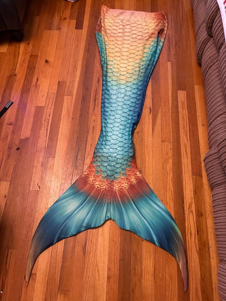 Mertailor Whimsy Tail and Fantasea Fin XL