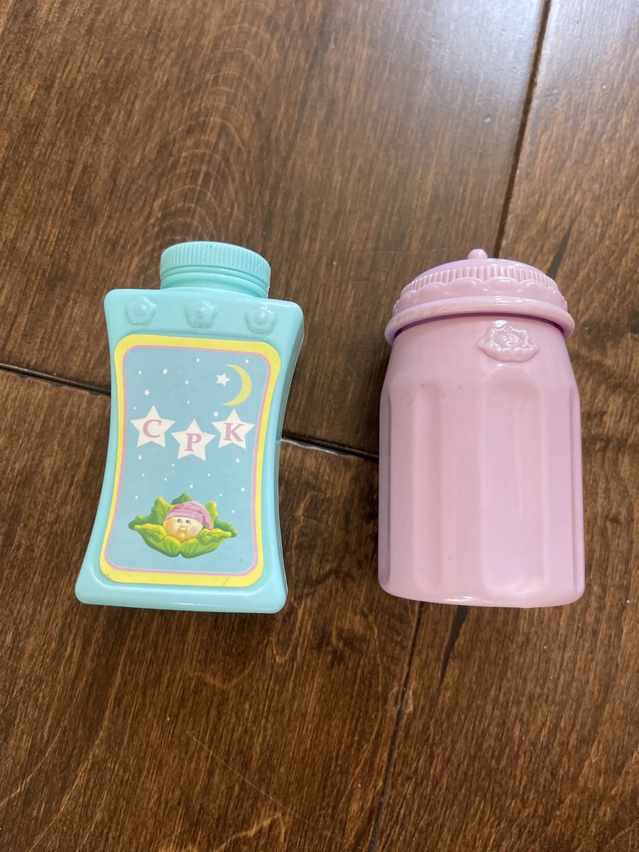 Cabbage Patch Kids CPK Pink Doll Bottle & Blue Powder  2004