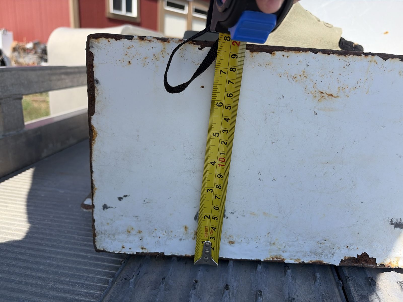 Main image 6