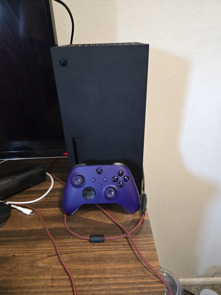 Xbox series x trade/sell looking to get a ps5 disc or slim or willing to sell Xbox works great