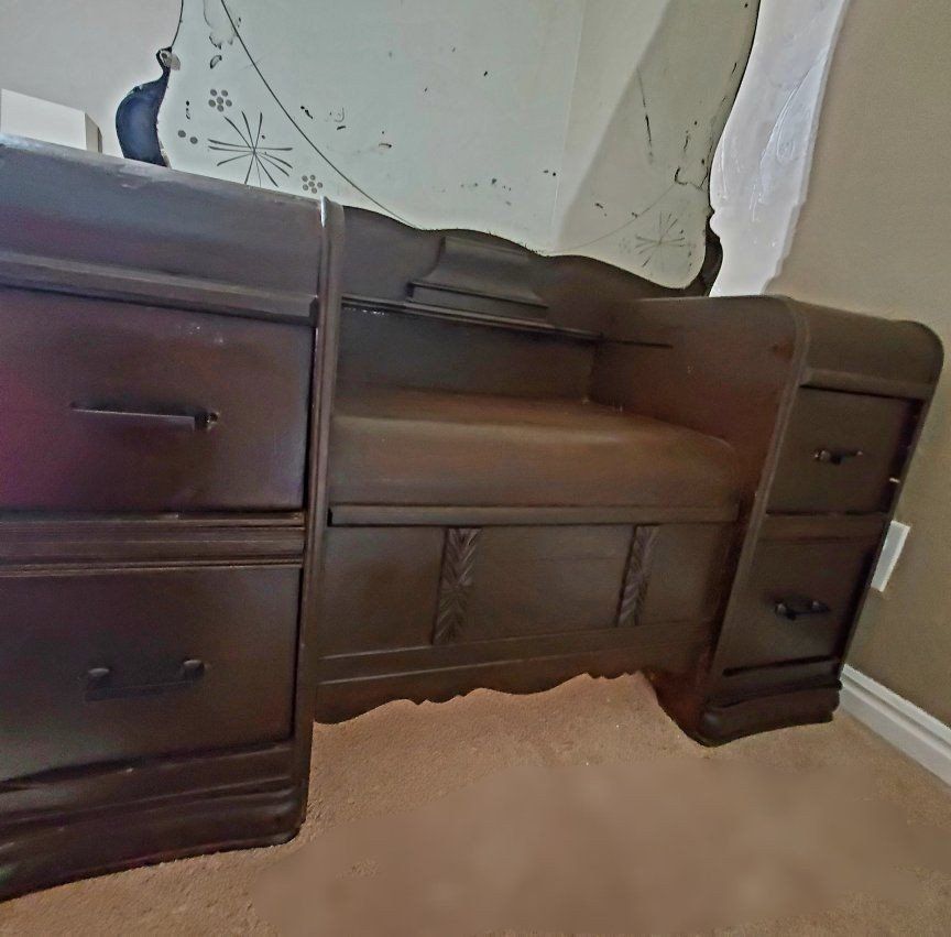 Main image 4