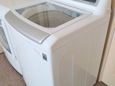 LG Smart Washer (5.0 cu. ft.)
