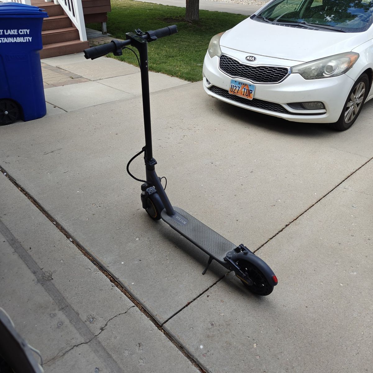Volpam Electric Scooter - Adult Commuter Kick Scooter