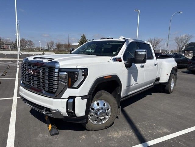 2025 GMC Sierra 3500HD Denali