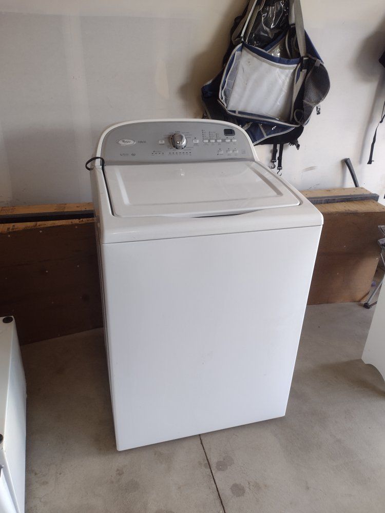 Whirlpool Cabrio Top Load Washer White - H2LOW Wash System