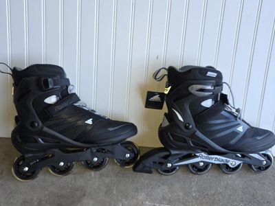 Rollerblade Zetablade Men's size 13
Adult Fitness Inline Skates Black/Silver - Excellent Condition