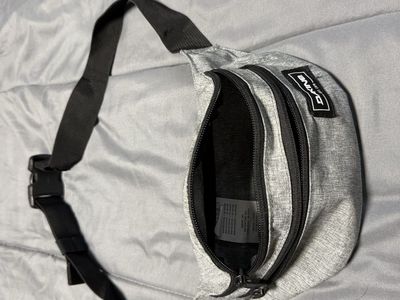 Dakine Heather Gray Adjustable Fanny Pack Waist Bag