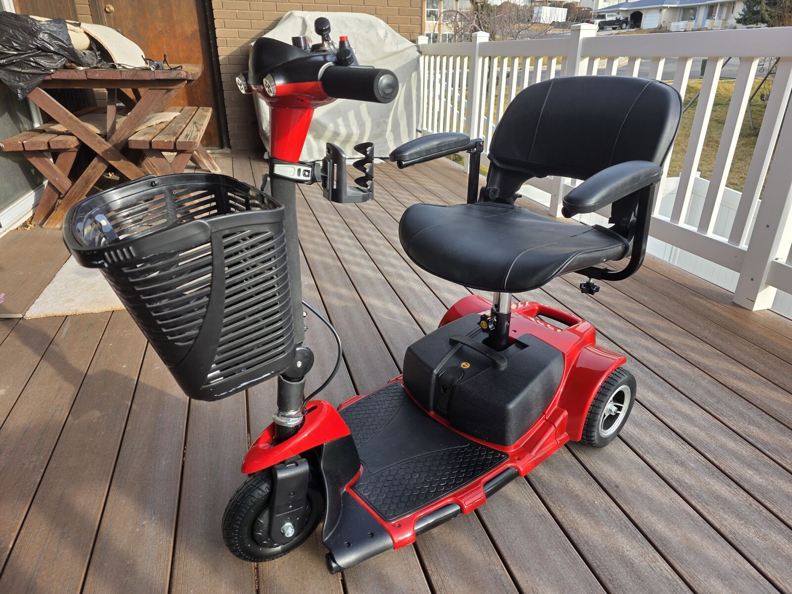 MOBILITY SCOOTER