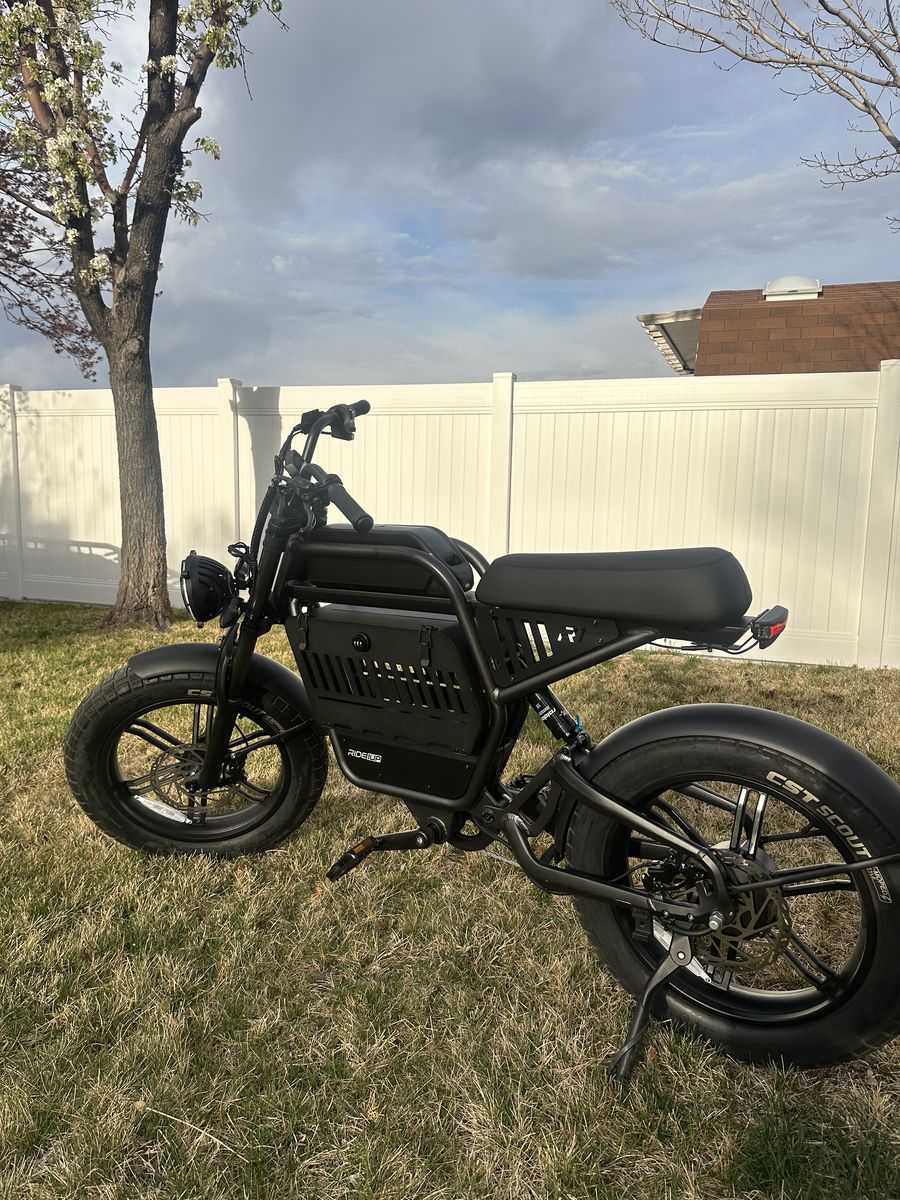 REVV1 FS by RIDE1UP Moto-Style e-bike