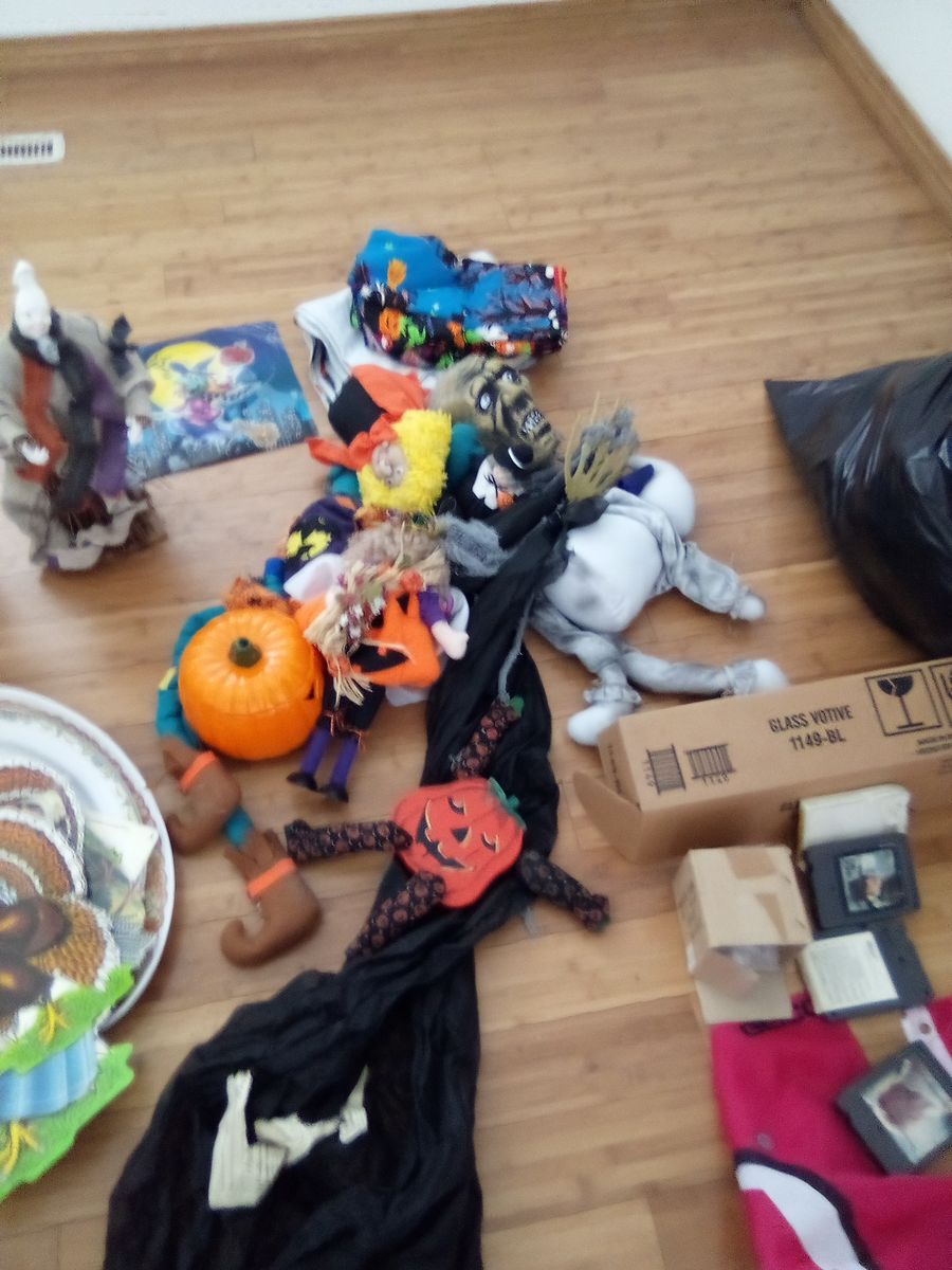 Main image 6