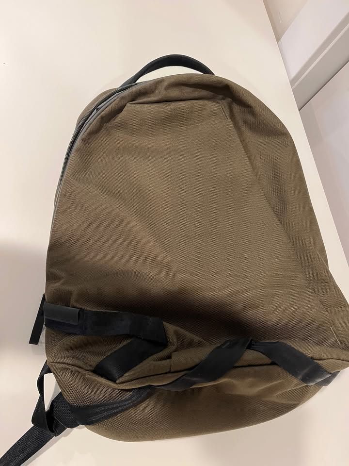 Able Carry Daily Backpack