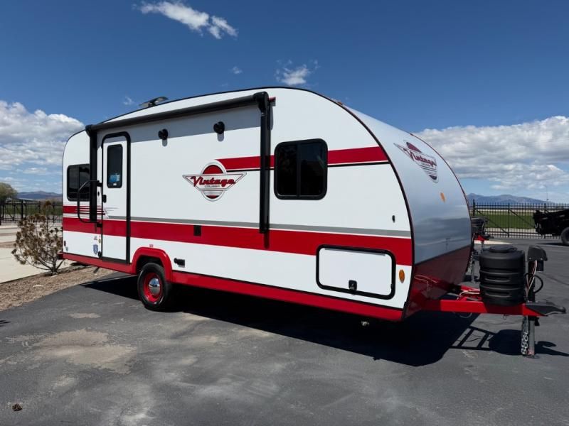 New 2026 Gulf Stream Vintage 19ERD