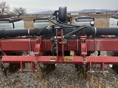1997 WHITE 6708 Planter