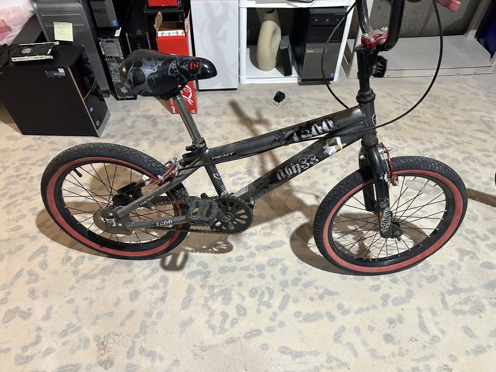 18'' Kent Abyss Kids Bike Good Shape