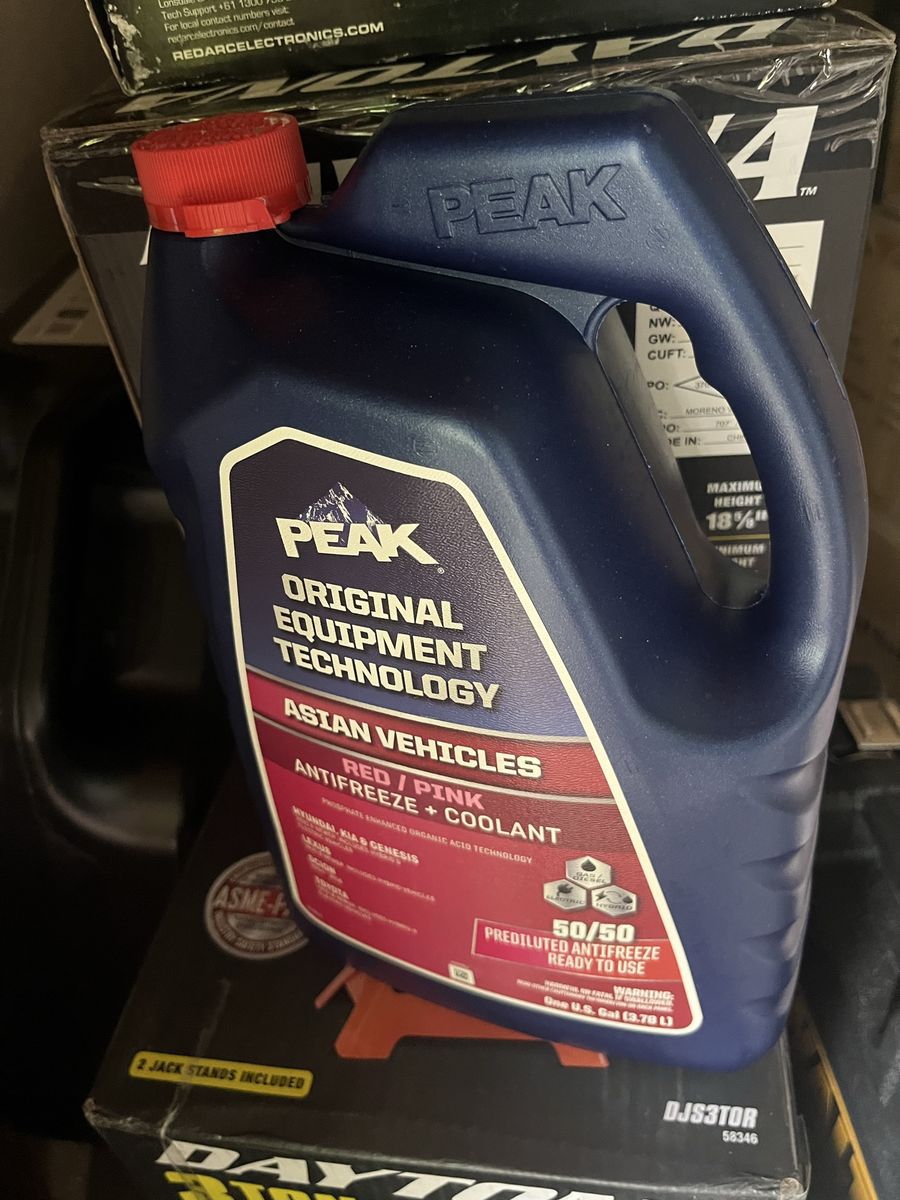 PEAK Original Equipment Technology Red/Pink 50/50 Prediluted Antifreeze + Coolant for Asian Vehicles 2 1/2 Gal