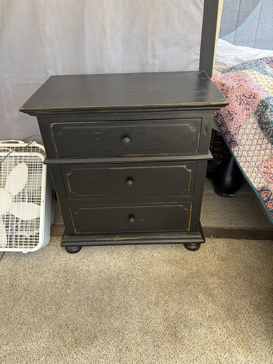 Vintage Style Distressed Black 3-Drawer Wooden Nightstand
