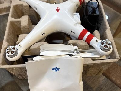 DJI Phantom Drone with Remote & Quick Start Manual - Pre-owned