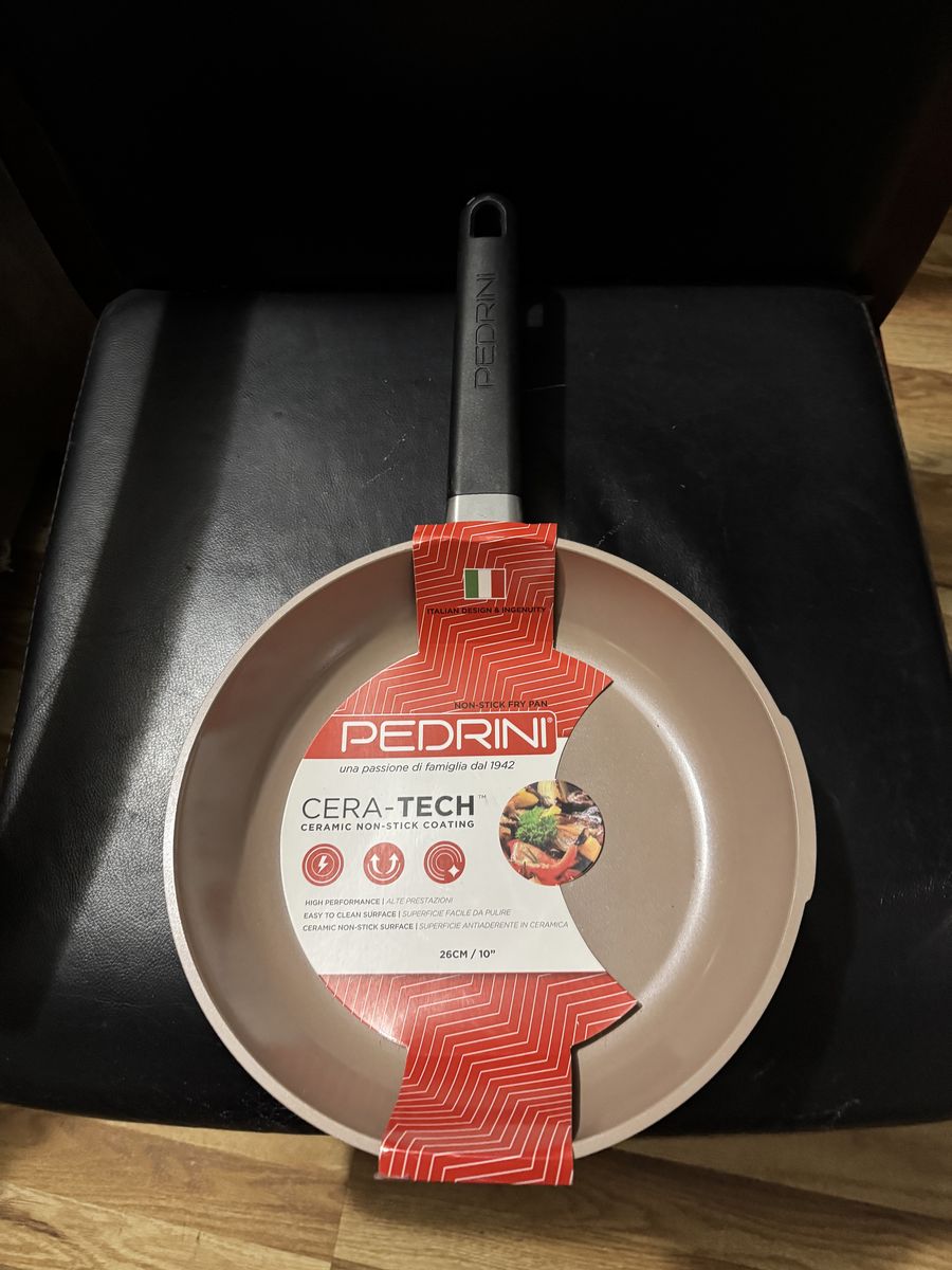 New non stick fray pan Pedrini 26 Cm/ 10”
