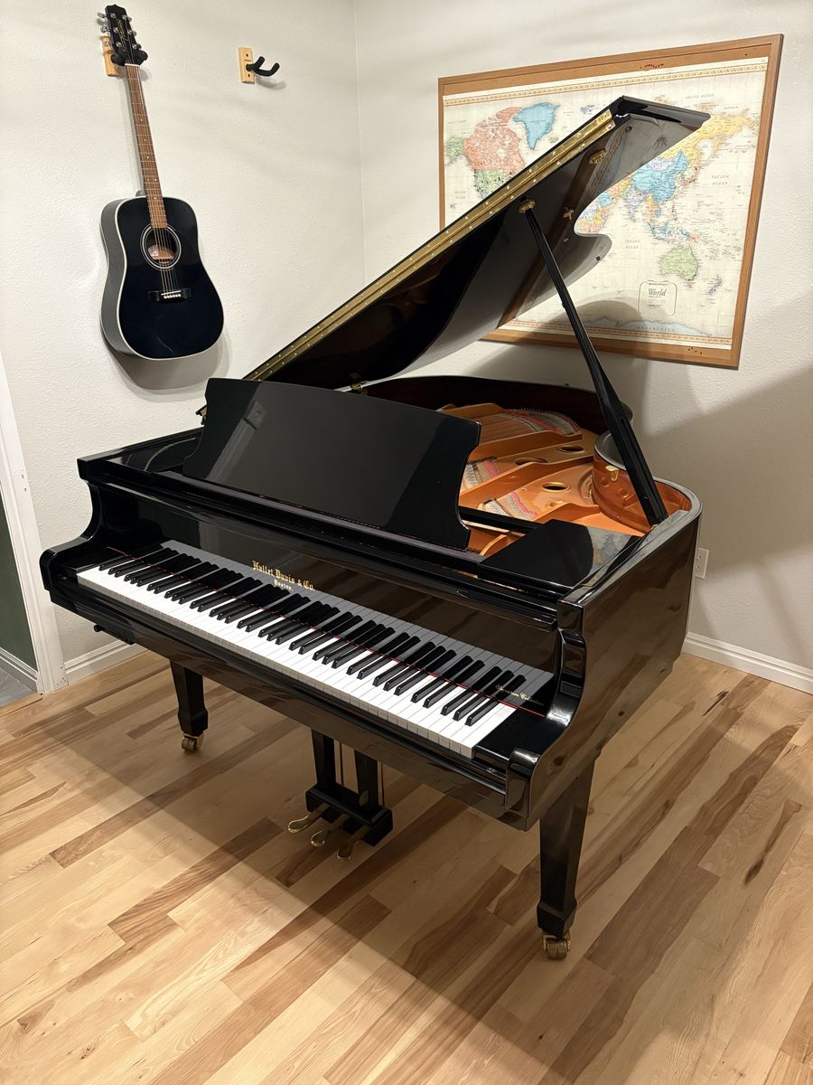 Hallet & Davis Baby Grand Piano + PianoDisc System