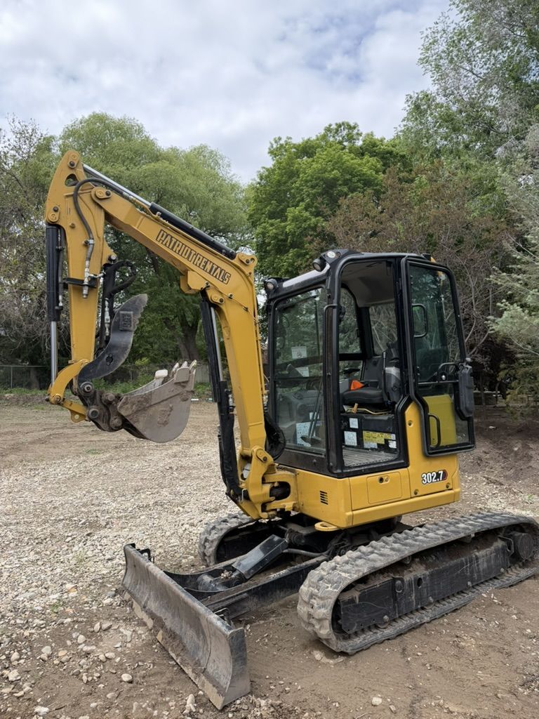 26/30 Class, 3 Ton Mini Excavator for Rent. Cat 302.7 With Expandable Tracks