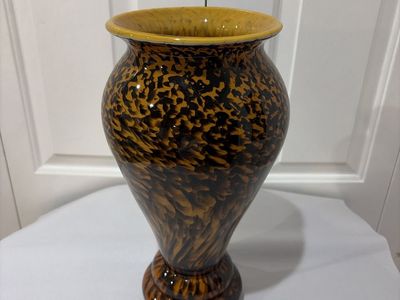 Like New High End Real color Decorative Glass Vase, Gold and Brown Swirl Pattern, Home Decor Accent