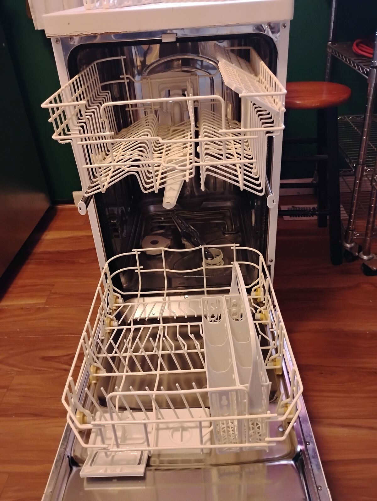 Dishwasher, freestanding, 2nd hand