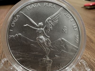 2014 Silver Mexican Libertad 1 (1 ounce) Onza Plata Pura .999 Silver Coin in Capsule