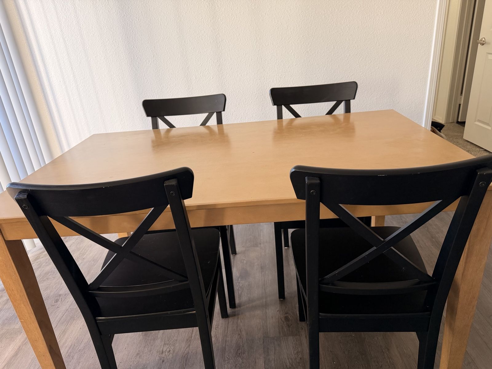 Kitchen table & chairs