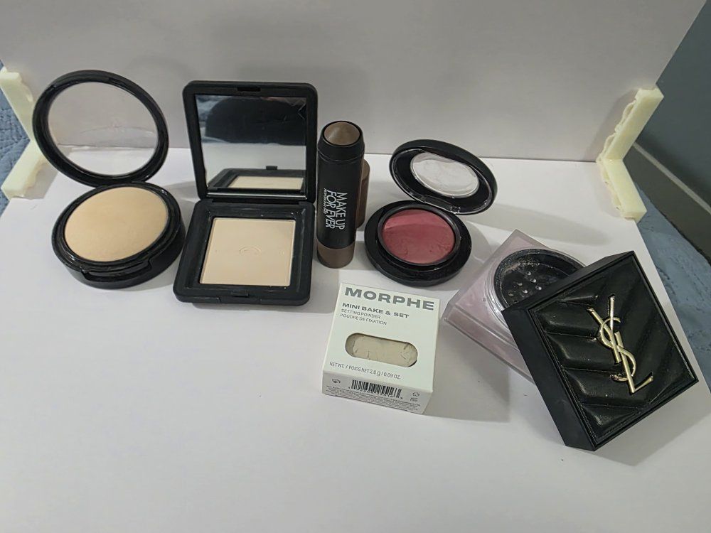 Luxury Powders YSL Mac Make Up For Ever Laura Gell