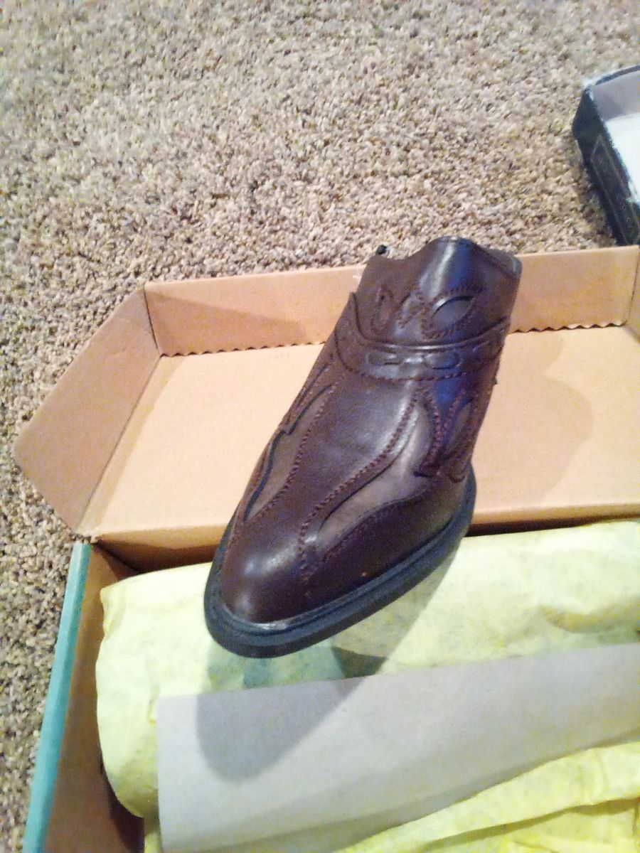 5 pairs of new size 11 shoes