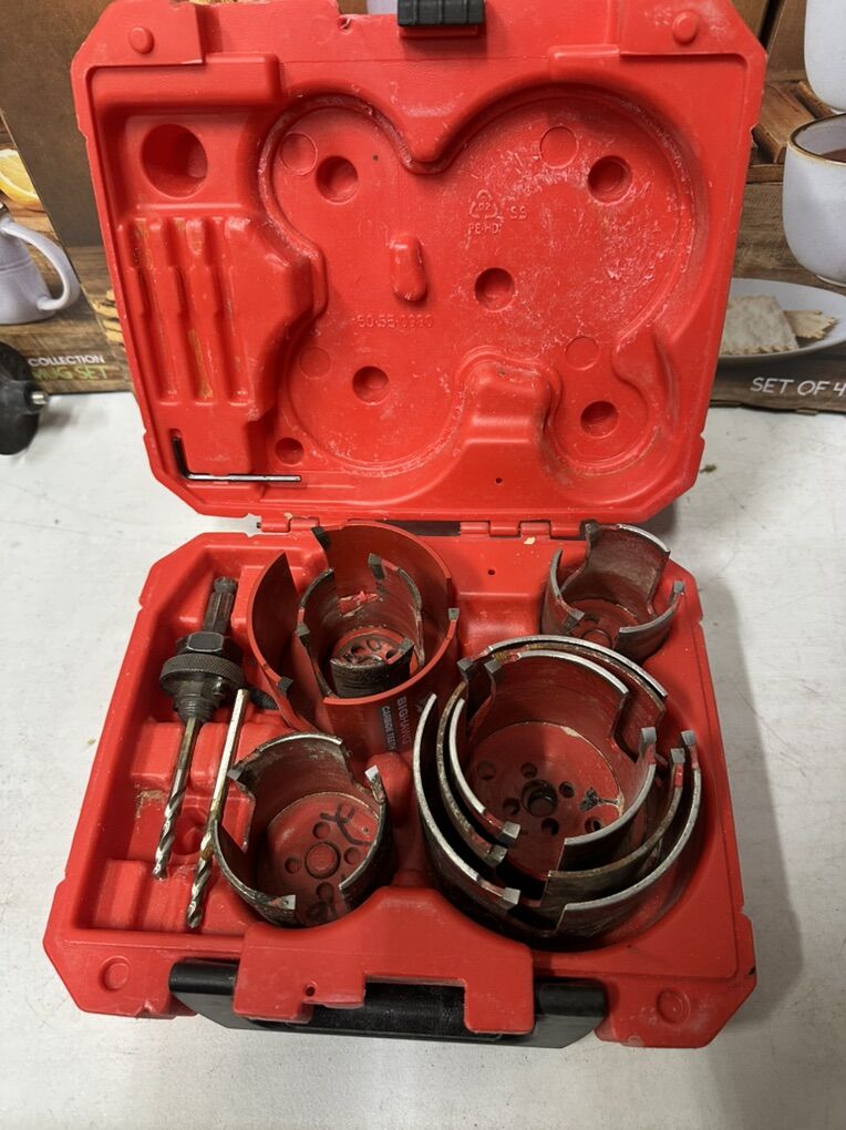 Milwaukee BIG HAWG Carbide Hole Saw Kit