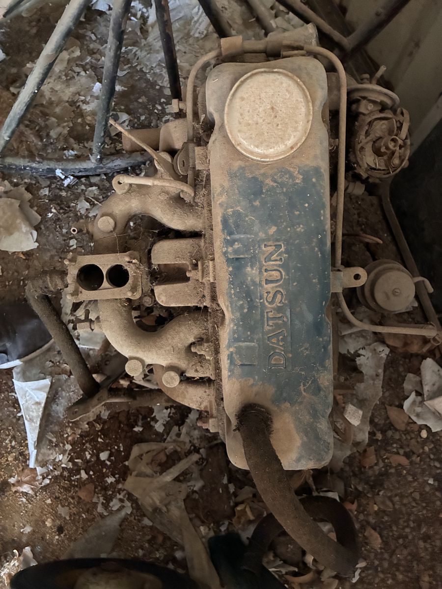 Datsun engine