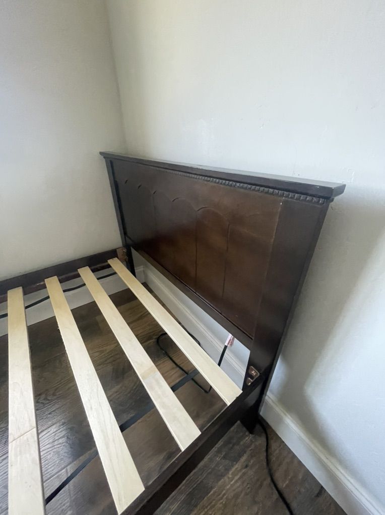 Twin Platform Bed