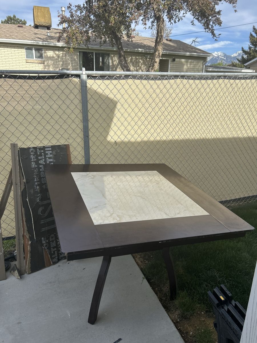 Dining room table and 4 chairs