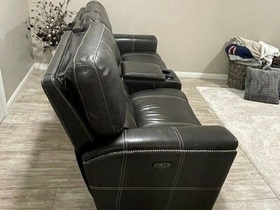 Power Recliner Loveseat Layflat w/ Power Headrest, Slinger Gray/Charcoal, Console, USB/110V, Cupholders