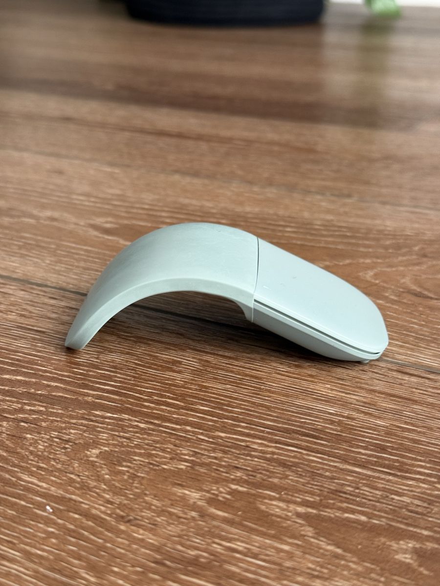 Microsoft Surface Arc Mouse - Light Blue/Green, Slim, Foldable, Bluetooth Wireless
