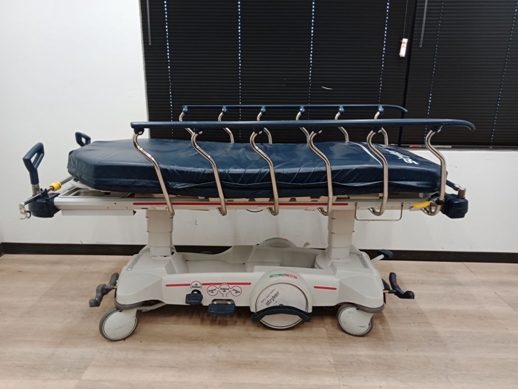 STRYKER 1015 BIG WHEEL STRETCHER