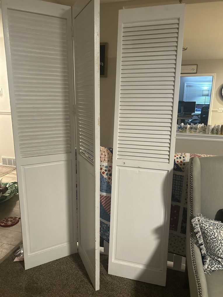 Solid Wood Closet BifoldS